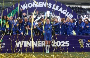 Chelsea reclama la Copa de la Liga Femenina como Luck Deserts Man City
