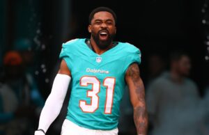 El nuevo asaltante Raheem Mostert confía en que puede jugar corriendo a un nivel alto a los 33 años