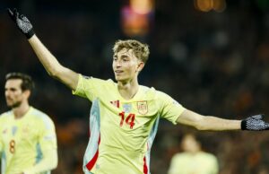 Dean Huijsen de Bournemouth 'orgulloso' de los enlaces del Real Madrid en medio de España Bow