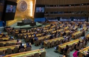 “El veneno del racismo continúa infectando nuestro mundo”, advierte Guterres en el Día Internacional