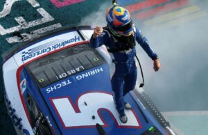Kyle Larson gana la carrera de la Copa en Homestead para la 30ª victoria en su carrera