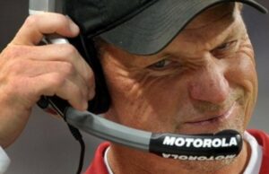 El entrenador de Memphis Showboats, Ken Whisenhunt, se desprende de ausencia