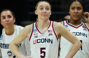 Paige Bueckers, UConn Huskies ganan, crucero en Sweet 16