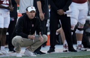 Stanford Football necesita 'restablecer', el entrenador de fútbol de incendios Troy Taylor