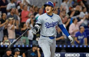 Shohei Ohtani 50/50 Tarjeta Primera estrella de los Dodgers para romper $ 1M