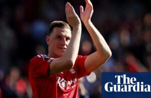 Chris Wood de Nottingham Forest de FA Cup Quarter-Final contra Brighton | Bosque de Nottingham
