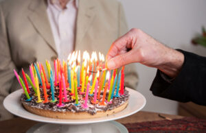 Vivir mucho tiempo no se trata solo de buenos genes, dice un nuevo estudio. 4 Cambios en el estilo de vida que pueden mejorar su longevidad.