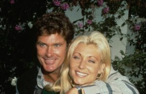 Los romances rocosos de David Hasselhoff del desordenado divorcio de Pamela hasta el amor de la edad