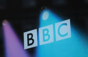 El presentador de la BBC anunció como finalista en el concurso de Miss Universo GB después de dejar el espectáculo