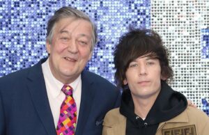 Stephen Fry, de 67 años, comparte por qué no ha sido visto con su esposo Elliott Spencer, de 36 años, en años