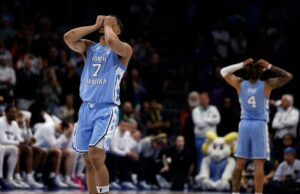 UNC pierde el lanzamiento libre del juego en la violación del carril en el intento de regreso vs. Duke