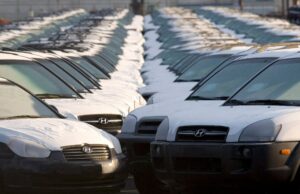 Los nuevos aranceles automáticos de Trump provocan protestas globales, advertencias de pérdidas de empleos