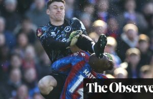 Crystal Palace a través de Red de Millwall Keeper para el tackle hasta la cabeza en Mateta | Copa de FA
