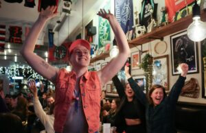 Los nuevos bares deportivos femeninos se abren en todas partes, desde San Francisco hasta Omaha