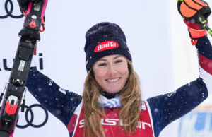 Mikaela Shiffrin establece el récord de los podios de la Copa Mundial que ocupa el tercer lugar en la carrera de slalom