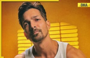 En medio de Sanam Teri Kasam, el éxito de la liberación, Harshvardhan Rane huele el pie, se compone de jirafa