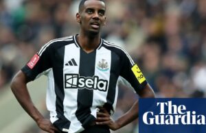 El jefe de Newcastle dice que el club 'sería una locura' considerar vender a Alexander Isak | Newcastle United