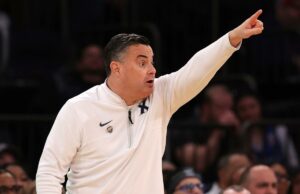 Según los informes, Texas contrataba a Sean Miller de Xavier después de disparar a Rodney Terry