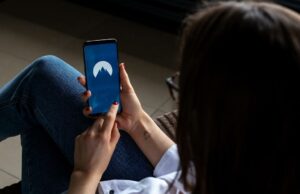 Los indios pasaron 1.1 billones de horas en …