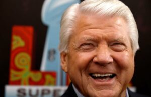 Jimmy Johnson de Fox Sports se retira de la televisión