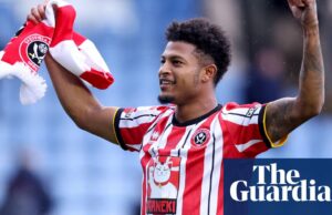 La carrera de campeonato se calienta mientras Blades recorta el liderazgo de Leeds – Football Weekly | Campeonato