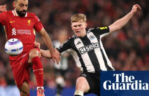 El defensor de Newcastle Lewis Hall fuera para el resto de la temporada con una lesión en el pie | Newcastle United