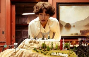 El final: una sátira sobre cómo vivirán los ricos durante el fin del mundo