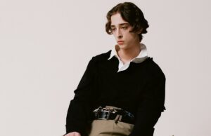 Una mirada más cercana a la delicada nueva colección de ropa masculina de Simone Rocha