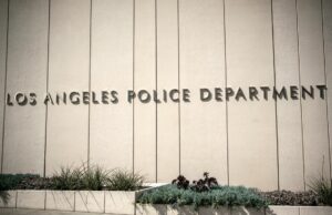 Linda Becerra Moran, una trabajadora sexual trans, llamó al 911 por ayuda. Un oficial de lapd le disparó y la mató