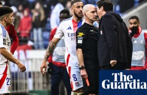El entrenador en jefe de Lyon, Paulo Fonseca, entregó la prohibición de nueve meses para confrontar al árbitro | Lyon
