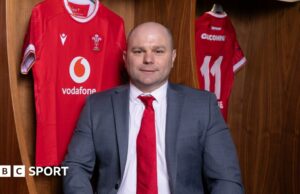 New Wales Boss Lynn nombres extendió el equipo de entrenamiento de Six Nations