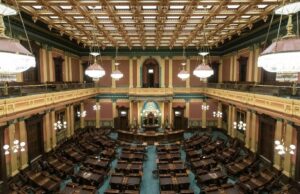Michigan House insta a la prohibición de los niños transgénero de los deportes de niña