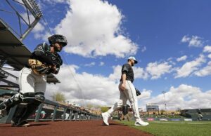 Diamondbacks Un desvalido de $ 200 millones persiguiendo al campeón de la Serie Mundial Dodgers