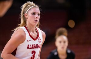 Alabama Femenina de las entrenador de baloncesto Ranking entrando en marzo Madness