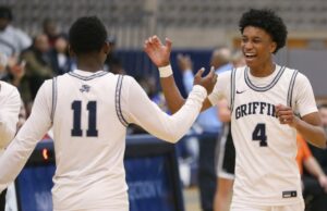 World of Investigaty pasa más allá de Akron para la victoria de la Clase B regional Far West: ver las fotos