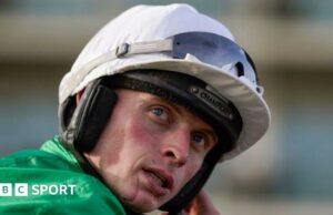 James Bowen: Jockey galés al Festival Miss Cheltenham después de perder la apelación de la prohibición
