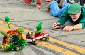 El 'Desfile del Día de San Paddy más corto del mundo de RI se hace más grande