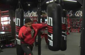 El ex campeón mundial ayuda a poner atención a los boxers del área de Sacramento