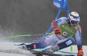El esquiador noruego Kristoffersen lidera la estrella suiza Odermatt en la Copa Mundial GS después de la carrera de apertura