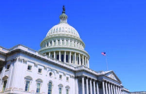 El nuevo proyecto de ley busca prevenir la “arma política de la FCC”