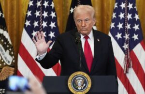 Cinco comida para llevar a medida que el choque de Trump con el mundo legal se intensifica