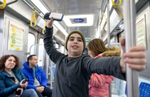 Intentos de 11 años Guinness récord mundial por el tiempo más rápido llegando a todas las estaciones de Chicago 'L'