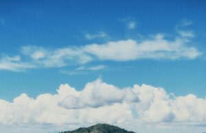 Celebrando a los jinetes que mantienen su pequeña isla peruana en el mapa y en movimiento