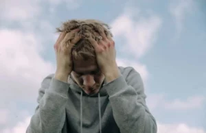 Explorar los daños de angustia emocional en la ley de lesiones personales