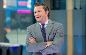 ¿Está casado Pete Hegseth? Conoce a su esposa actual y ex esposas-Hollywood Life