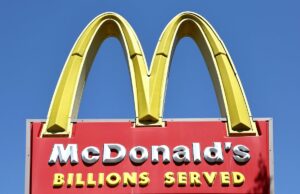 McDonald's destronó como la cadena de comida rápida más grande del mundo