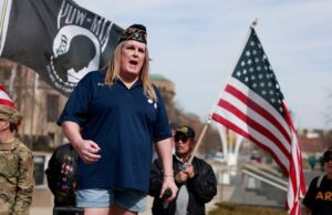 Se ha presentado una tercera demanda contra la administración de Trump sobre la prohibición militar trans