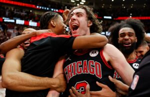 Josh Giddey hunde el timbre de media cancha para levantar toros sobre los Lakers en dramática victoria de 119-117