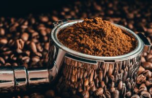 Los científicos descubrieron un uso práctico increíble para los restos de café del mundo: Sciencealert