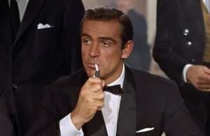 ¿Es hora de hacer de James Bond un imbécil de nuevo cigarrillos? Escúchame, Amazon